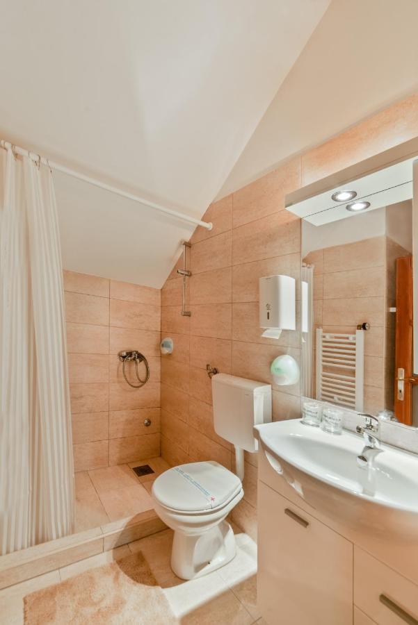 Dumalux Apartment Суботиця Екстер'єр фото